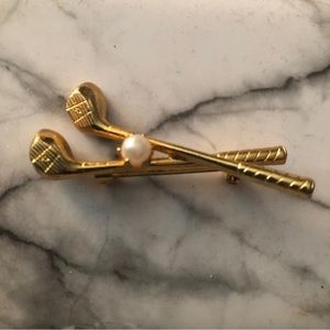 Gold Tone Golf Clubs Brooch‎ Pin with Faux Pearl as ball